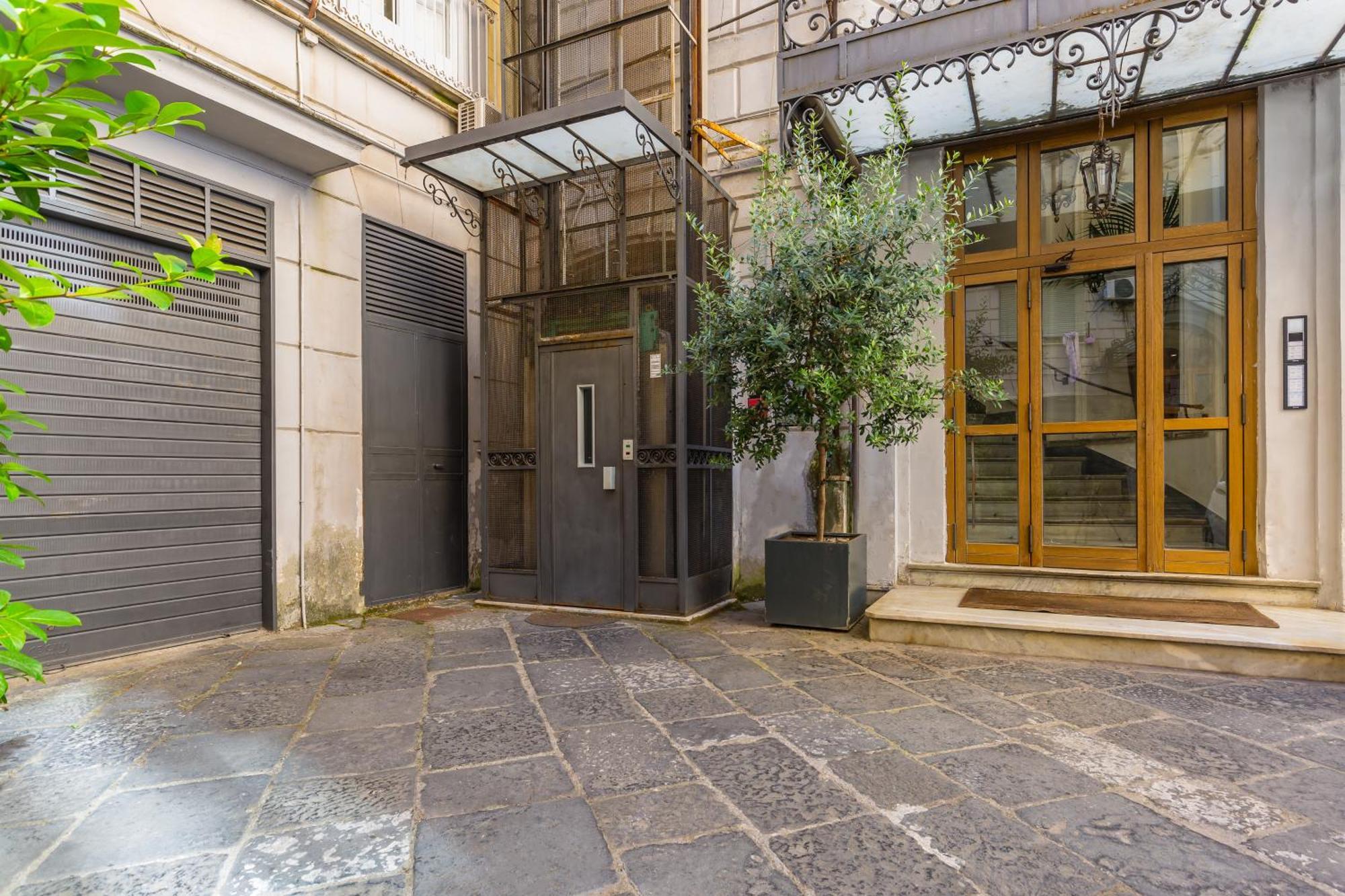 Residenza Trinita Maggiore Nápoles Exterior foto